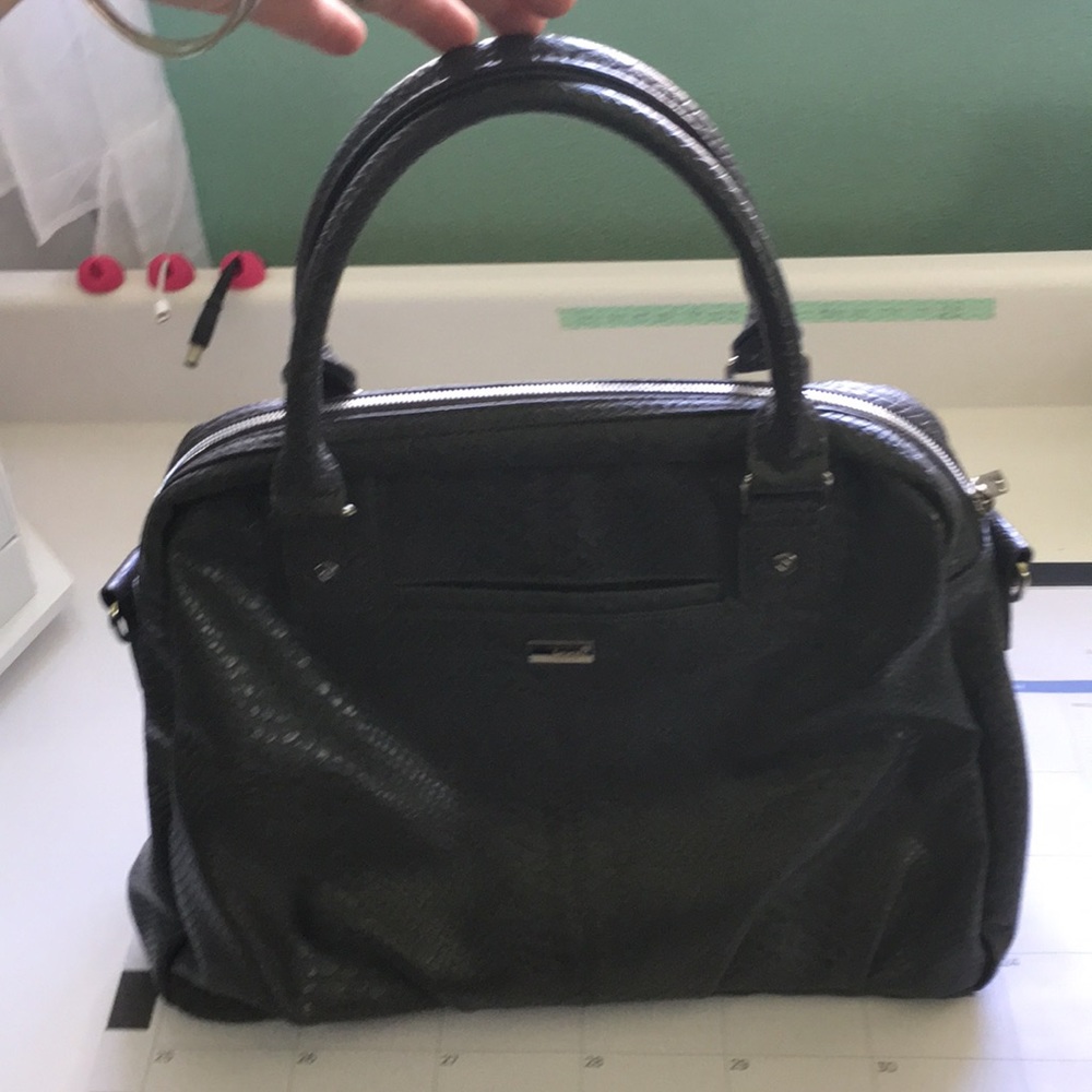 Gray snake print Jewell by Thirty-one satchel